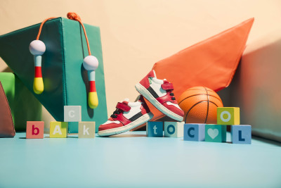 KICKERS FW24 KICKBUVAR.jpg